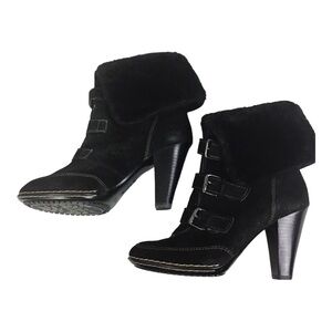 Sofft Women’s Size 7.5 Skagen Winter Shearling Lamb Fur Black Suede Buckle